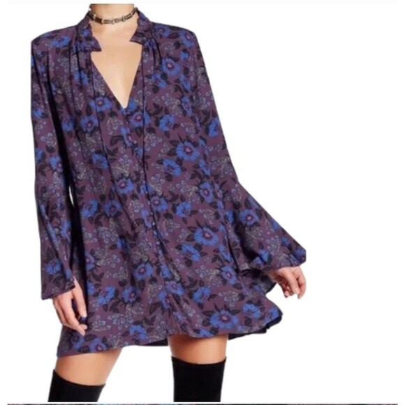 Free People Magic Mystery Tunic Top Dress XS Purple Floral Bell Sleeve Tie Neck - Picture 9 of 11